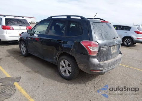 2015 Subaru Forester 2.5I Premium z USA, uszkodzony, nr VIN JF2SJADC4FH832260